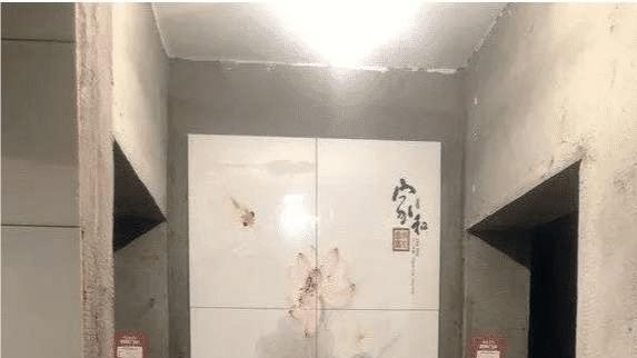 “出差一个月，装修交给婆婆，回来一打开家门愣了”