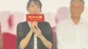 高马尾 章子怡为新片宣传！罕换新发型变小女人，穿短裤小腿肚外翻又粗壮