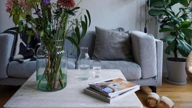 一位27岁柏林小哥“穷装”新家火了：全屋简单温暖，住多久都不腻