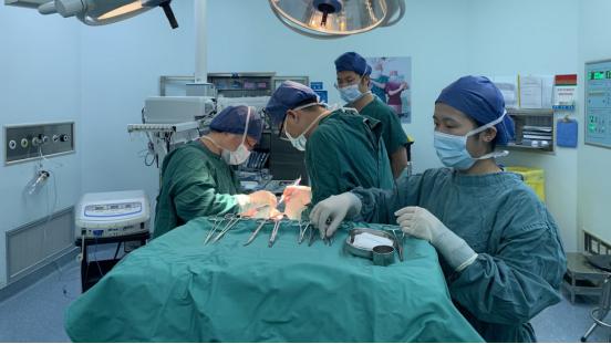 小思医生|70岁院士，研究乳腺病症30年，提出1“方法”，或能减缓乳腺异常