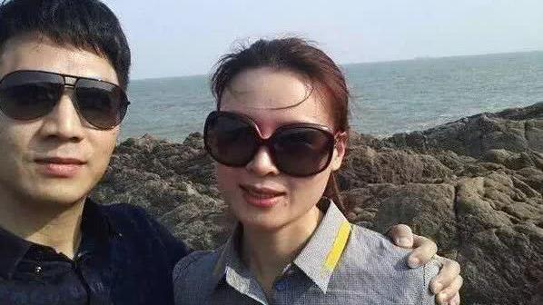 温柔剑客|朱小贞父母透露，洗剪吹和女儿长期感情不和，还曾家暴过女儿