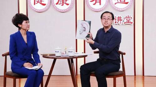 娱乐小龙星|78岁老中医在一线节目中道出痔疮关键！不要在错路上越走越远！