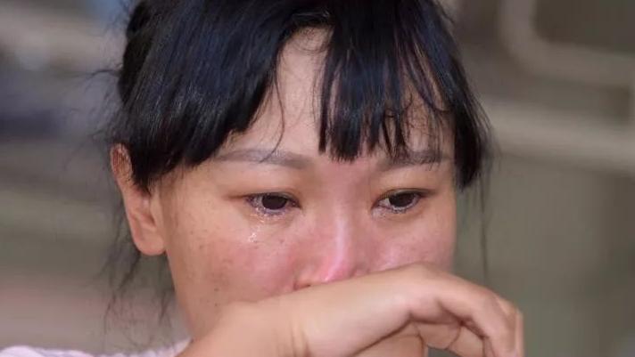健康新经官方 22岁少女腰部酸痛，两月后查出肾衰，医生：常喝1水，肾迟早“报废”