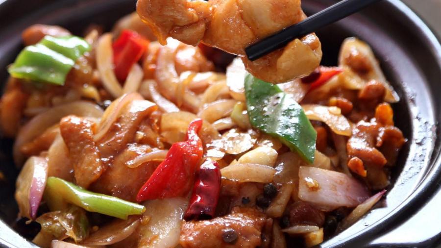 黄焖鸡|美味又好吃的黄焖鸡，做法简单，在家也可以做