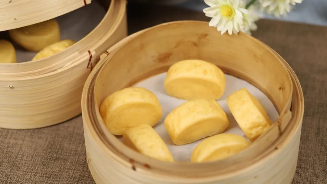 |普通的馒头吃够了吗？教你做“胡萝卜小馒头”，营养有美味