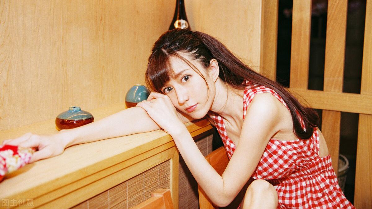 鹿小鹿情感|情商高的男人，不会帮女人三件事，笨男人才会插手