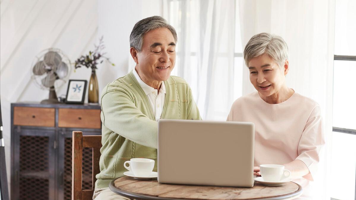 繁花妹说情感|56岁阿姨和38岁小伙再婚3个月离婚，阿姨：他就是甘蔗男