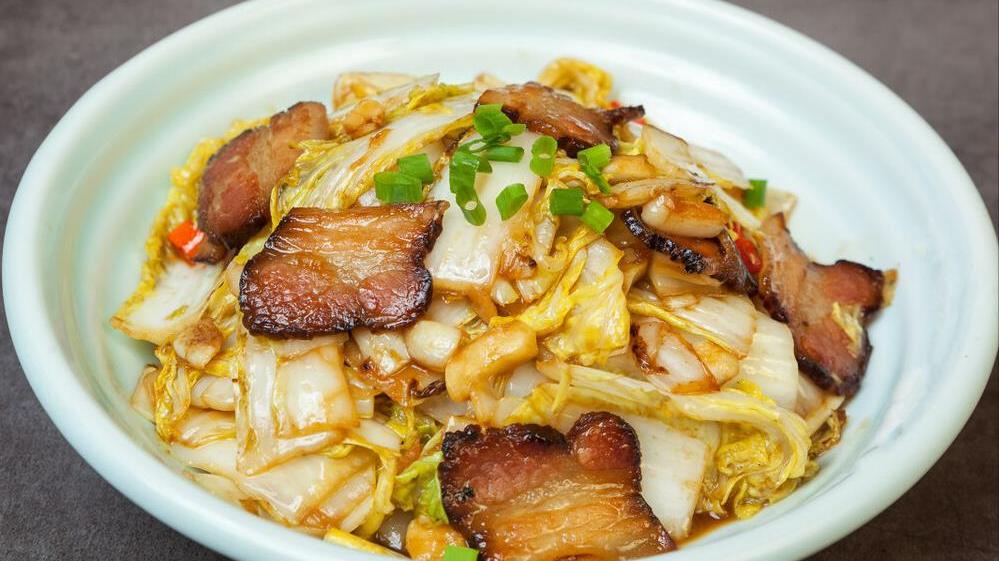 补钙|炒白菜，不要直接下油锅，掌握2个妙招，白菜爽脆入味，还不出水