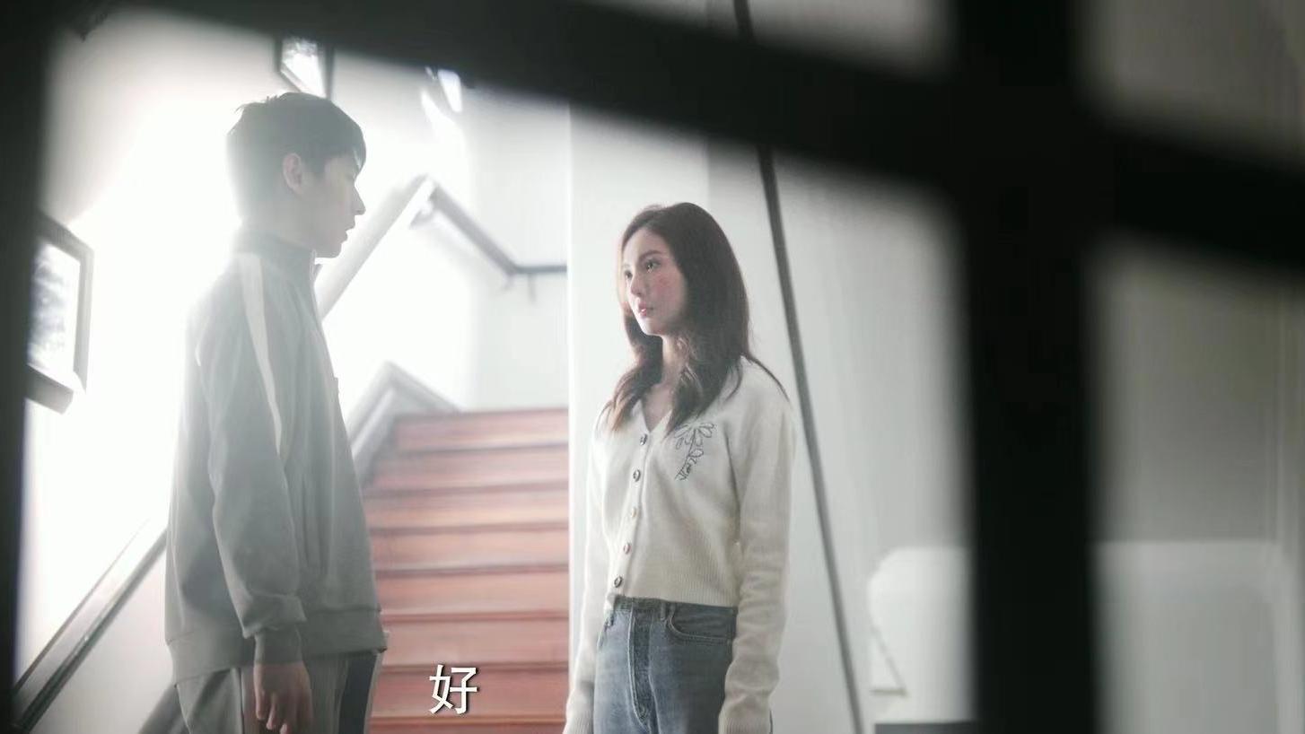 天亮了|《你是我的荣耀》：夏晴的“死缠烂打”，不过是女人的嫉妒
