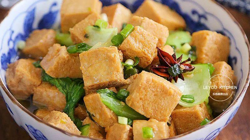 冻豆腐|10分钟做道菜，一咬全是汤汁，比吃肉还有滋有味