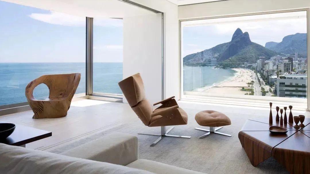 别不信：蜗居与豪宅之间的差别，就是一面落地窗的距离