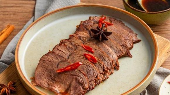 鸡胸肉|我家拿手的卤牛肉，配料放的好，牛肉不柴不腥，好吃缩水少