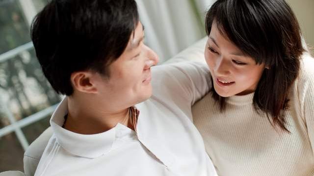 丁余生|结婚后老公还和前妻保持亲密关系，我去找她理论，她的回答却让我无话可说！