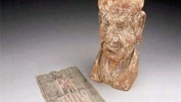 古董 明朝一男子把私房钱藏在木雕里，藏了600年，两任收藏家都没有发现