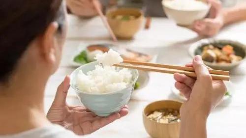 小龙虾|长期吃面食，与长期吃米饭的人，会有什么区别？