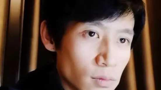 发型 35岁魏晨瘦到脱相！婚后现身一脸病态，网友直呼认不出