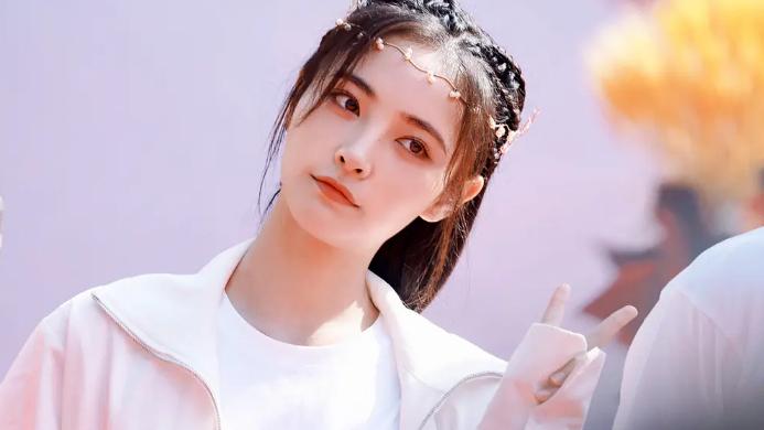 发型 现在的古装发型是不是越来越敷衍了？这种程度的发型等于没做发型
