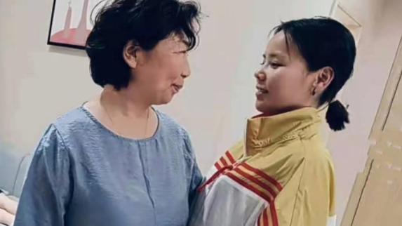 熊磊还是霸占着许敏的房子，她和杜新枝在一起，真的是狼狈为奸！