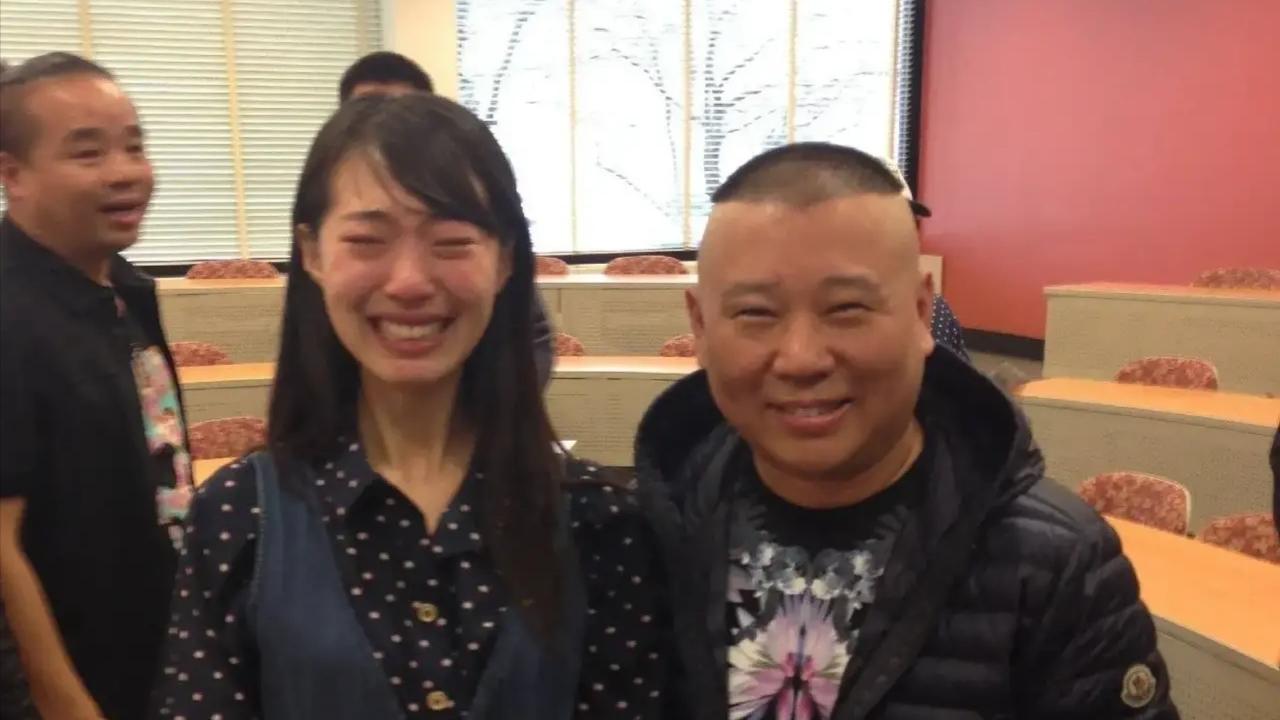 喻晓言 郭德纲：在我身边，能随便让你哭吗？