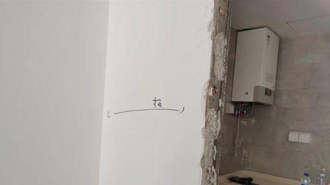 装修师傅拆完才发现进错门，把精装拆成毛坯，业主：精装花了50万
