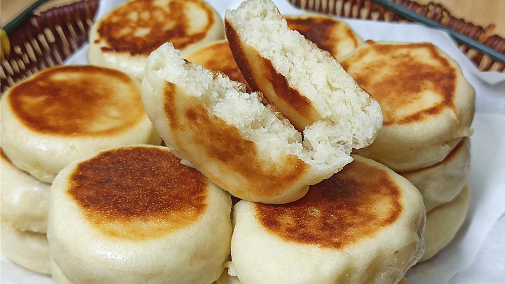 山药|用山药制作的早餐饼，口感软绵，味道香甜，特别适合老人和孩子吃