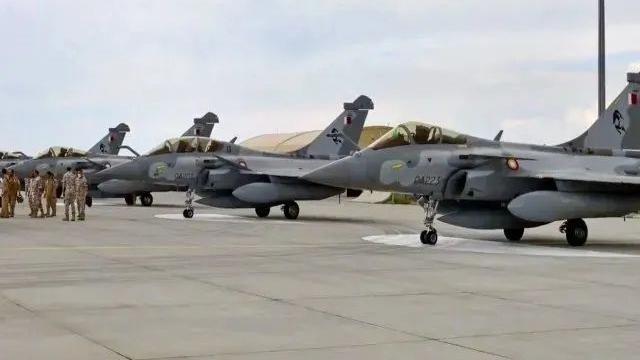 小王分享视频|中印战机对比，枭龙再次击败阵风！印度充满担忧