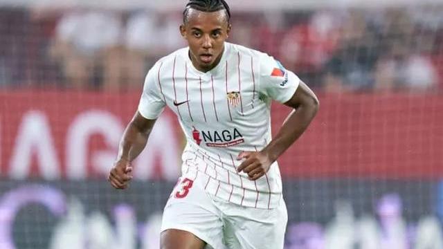 路人神情|蒂亚戈·席尔瓦的接班人？朱尔·孔德会是切尔西需要的中路守将吗？