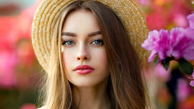 为什么推荐新手摄影师在自然光下练习拍摄人像照？