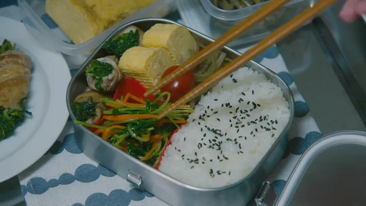 |成年人最高级的炫富：带饭上班