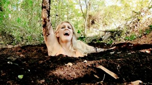 如果不小心陷入泥沙中，该如何进行自救呢？看了就明白了！