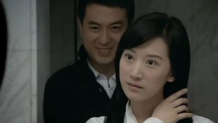 心理咨询师黄小仙|情人说现在不能离婚，九年后再来找我和孩子，能信他吗？