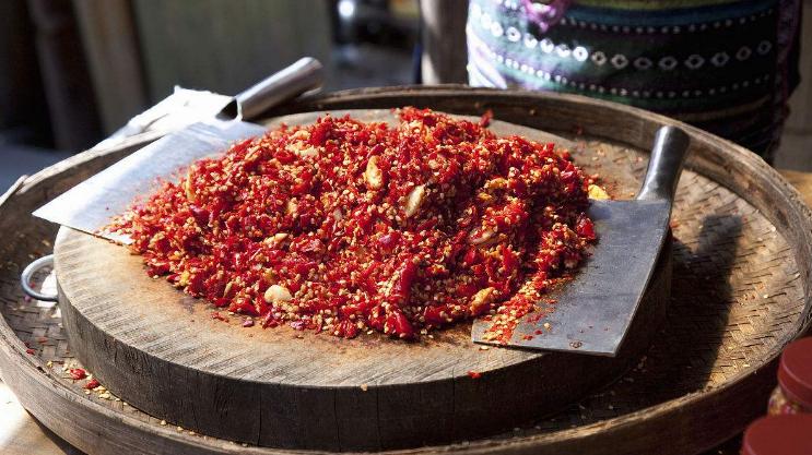 |教你做剁辣椒，掌握2个比例，香辣咸鲜，拌啥都香，好吃无添加