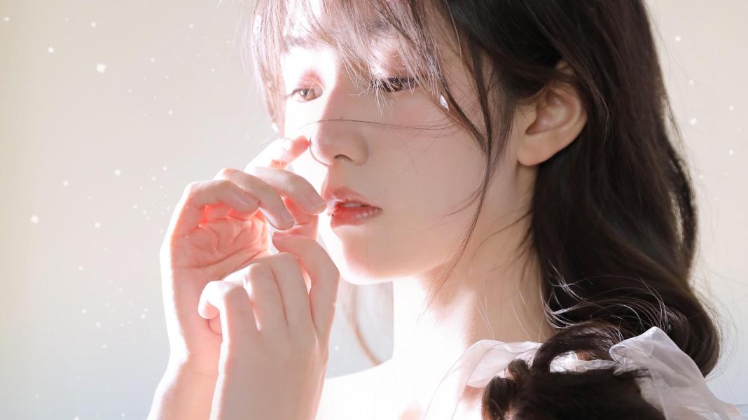 男人恋爱经 女人喜欢你的8个暗示 这现成的女朋友可别错过了