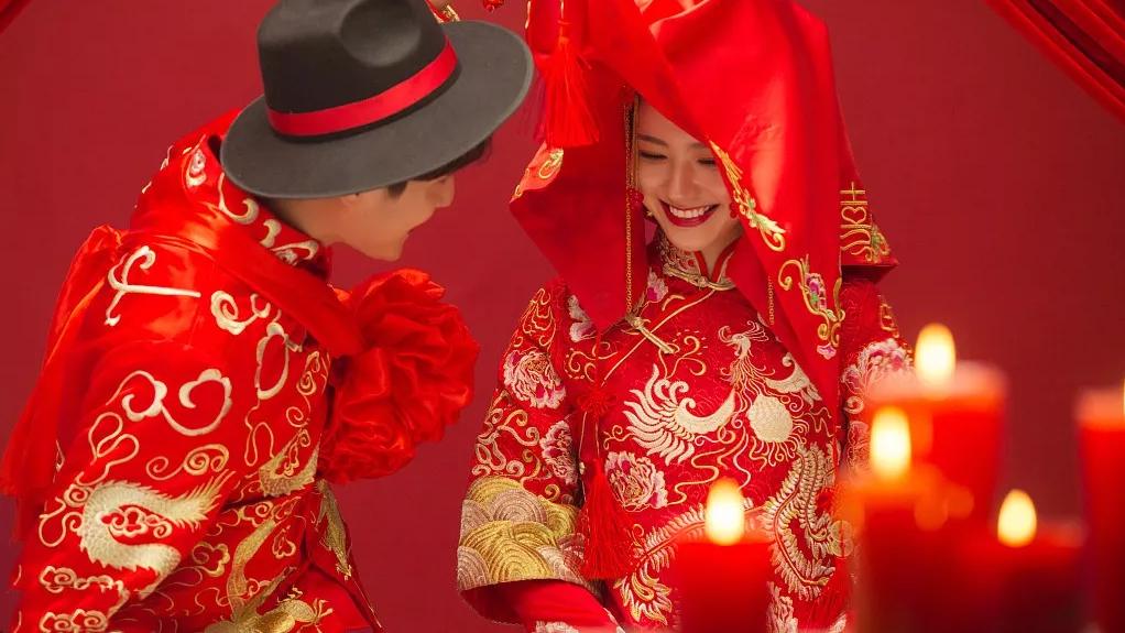 玄风命理 男女婚配中，四种不利婚姻的八字命局！