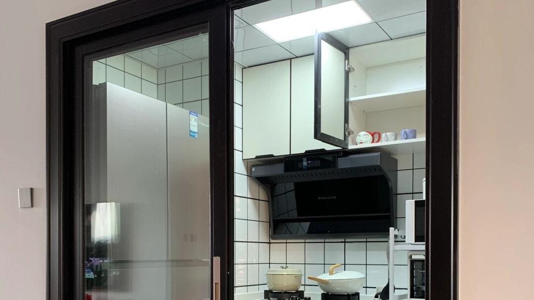 新房准备入住，布置特别喜庆，全屋装修非常极简，越看越喜欢！