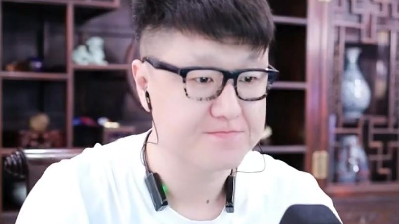 王冕|小天天连胜被断骂人，大佛带徒弟致歉王冕大哥，被粉丝嘲讽太怂了