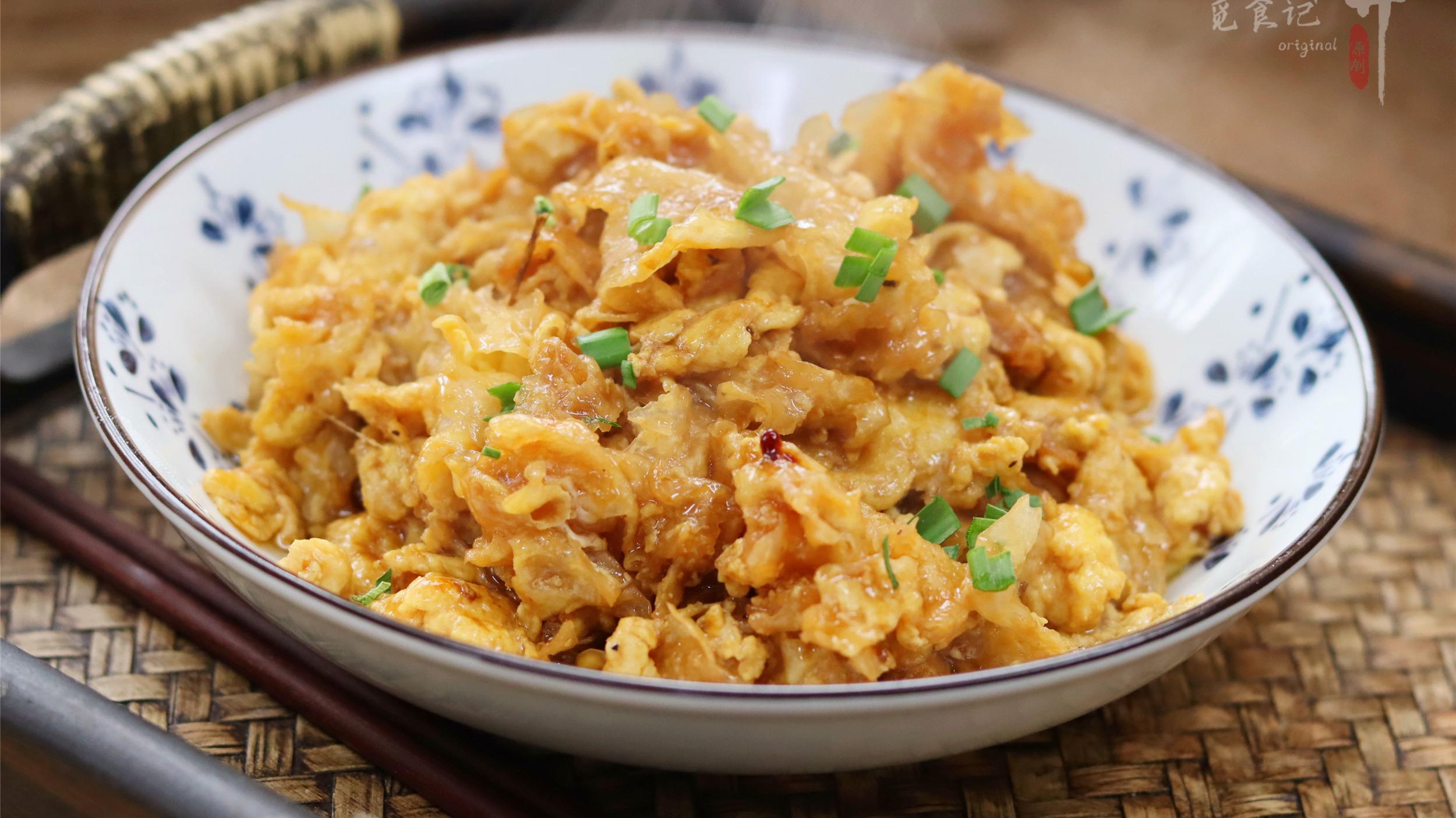 鸡蛋|冬天，鸡蛋和银耳真是绝配，香嫩爽脆，很多人还不知道怎么吃