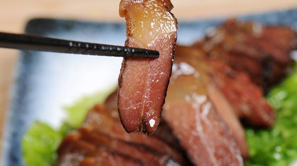 猪肉|猪肉放在冰箱一年，究竟还能不能吃？储存猪肉有技巧，记好3招