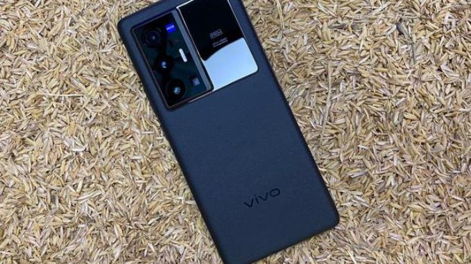 Vivo X80 Pro再超越，4nm芯片+1亿像素主摄，又是最强拍照旗舰