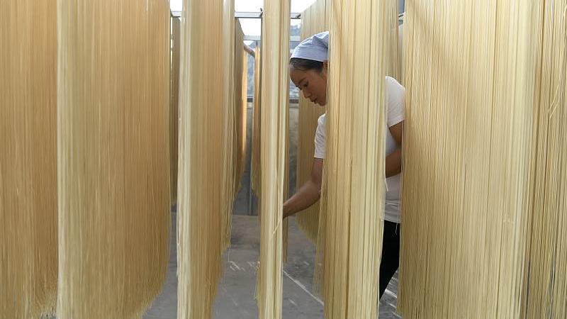 烤鱼|为什么说成都是一座不需要早餐的城市？