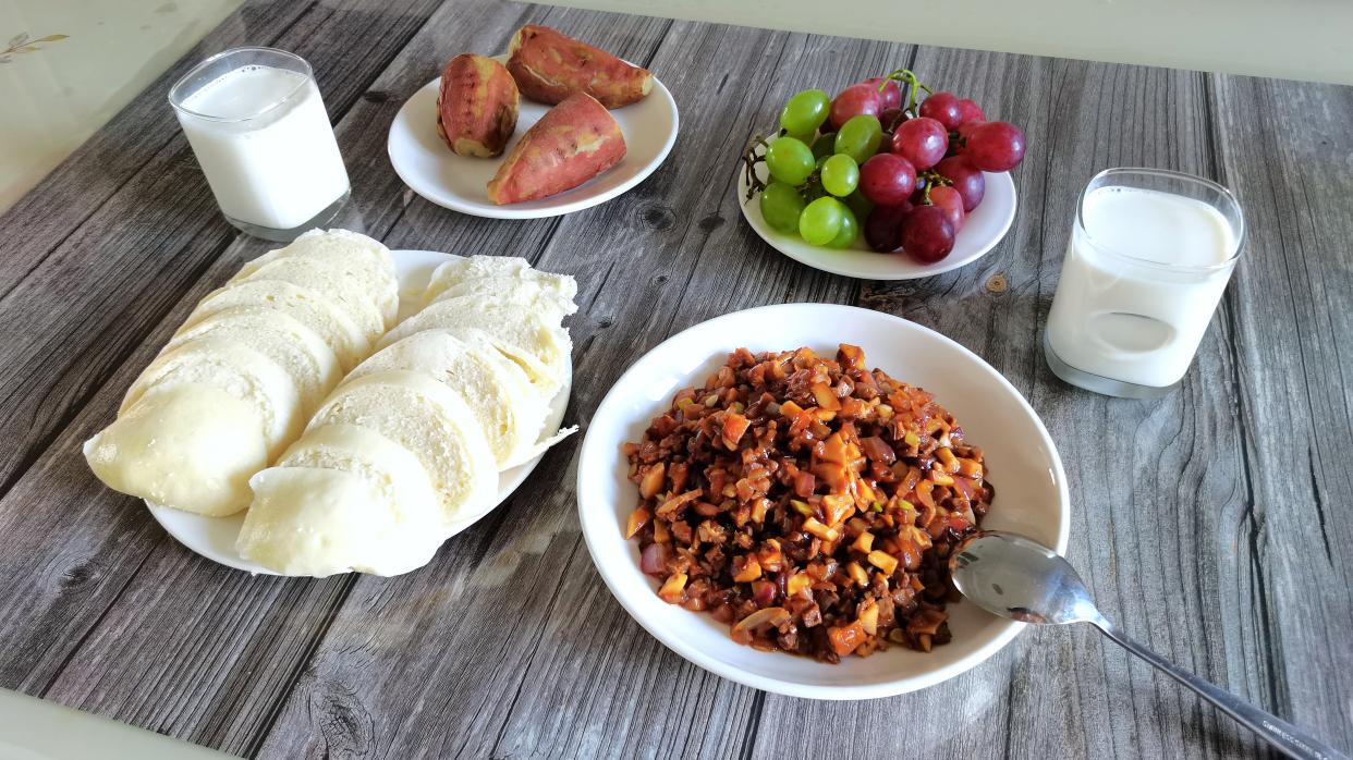 蒸菜|早餐吃馒头也能吃出花样，这样做的馒头谁不爱吃？两口吃一个馒头