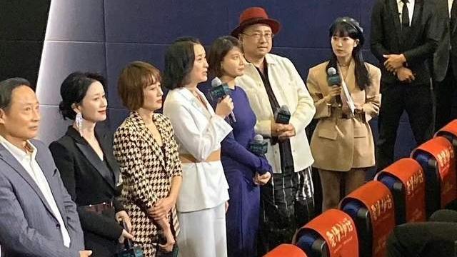 美甲 马伊琍新发型翻车太显老，倪虹洁御姐范艳压全场，吴越穿出水桶腰
