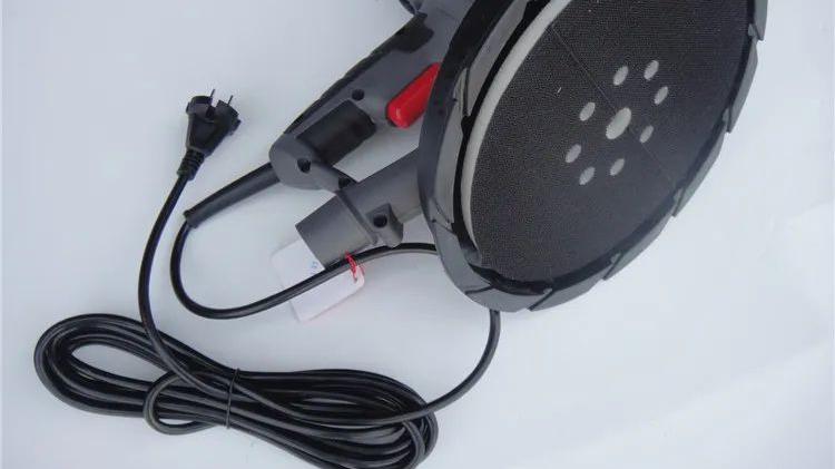 墙面腻子施工完后，打磨一样重要。