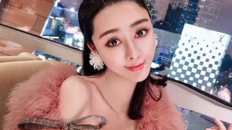 范冰冰|她花8年时间整容成范冰冰，还将老公整成李晨，儿子的长相尴尬了