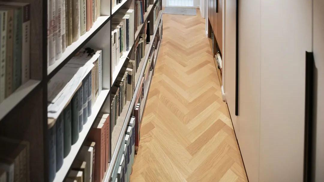 过道空间太鸡肋？试试这些创意设计，为你家里添一道风景线！