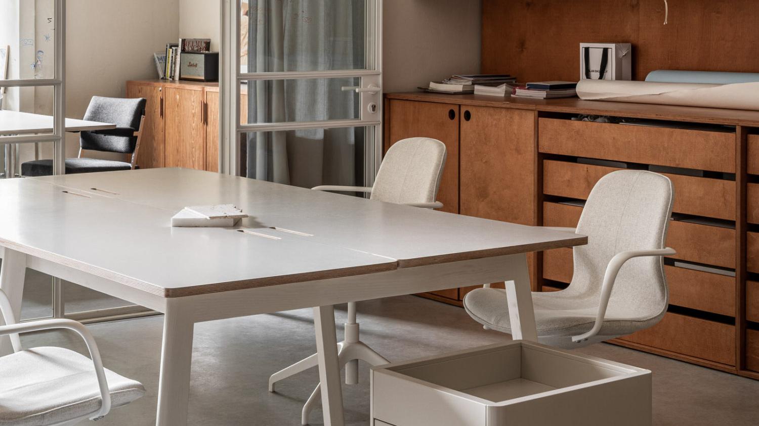 Rina Lovko Studio丨Ruslan Baginskiy办公室