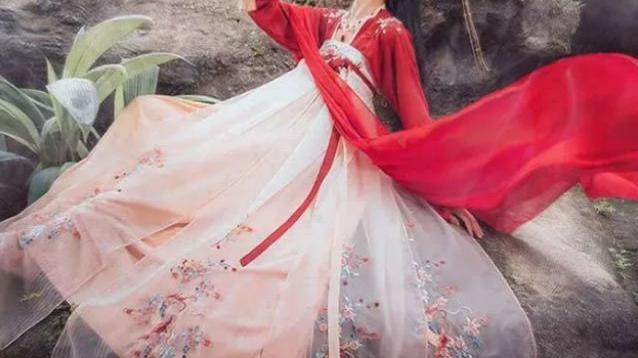 萌萌说萌宠|心理学：假如派你去诱惑皇上，你会穿哪件衣服？测你的心机有多深