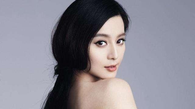 复古 九亿姐改年龄，小眼睛主持转移资金，张雨绮抓包，洗米华牵连，霍尊复出