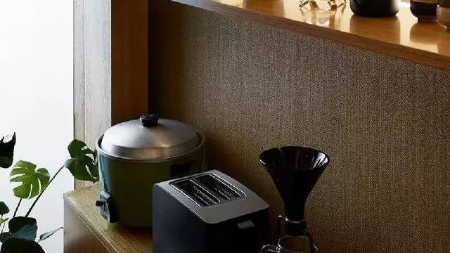 35㎡迷你小宅，定制柜解决全屋收纳，还有隐形餐桌！