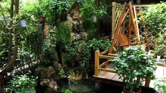 自建房留出一片空地，建一个这样的庭院，拥有小桥流水般的意境！